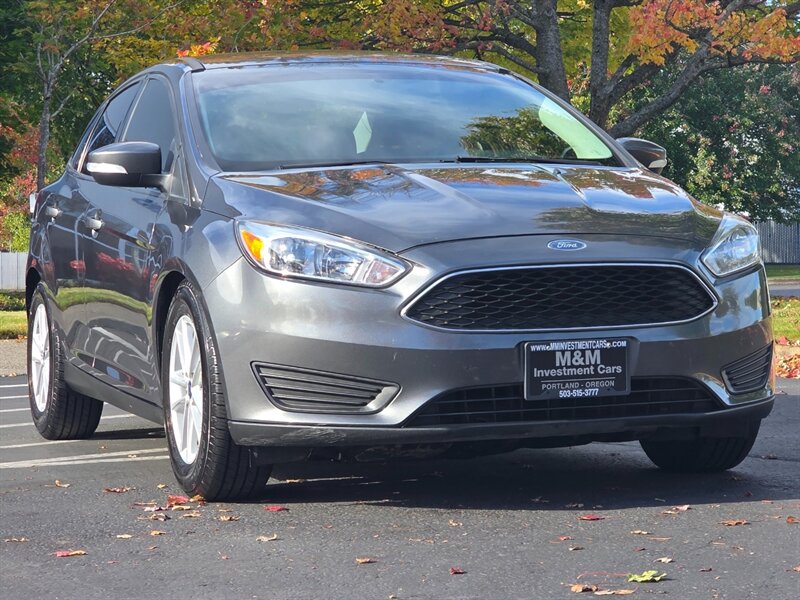 2018 Ford Focus SE BACK-UP CAM / PARK SENSORS / BLIND SPOT MONITOR / LOCAL FRESH TRADE-IN / EXCELLENT CONDITION - Photo 2 - Portland, OR 97217