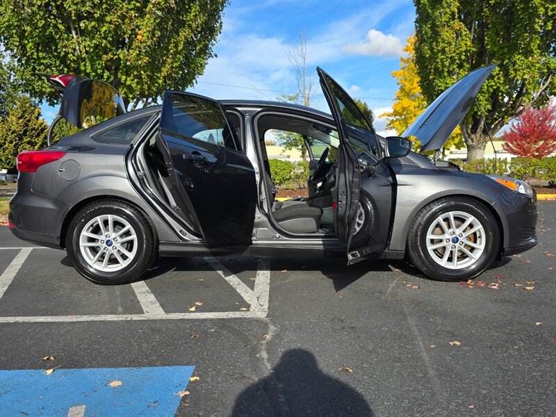 2018 Ford Focus SE BACK-UP CAM / PARK SENSORS / BLIND SPOT MONITOR / LOCAL FRESH TRADE-IN / EXCELLENT CONDITION - Photo 24 - Portland, OR 97217