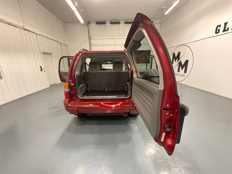 2001 Suzuki Vitara JLX Sport Utility 4X4 / 4Cyl / 1-OWNER / 59K MILES  / ZERO RUST / BRAND NEW TIRES - Photo 39 - Gladstone, OR 97027