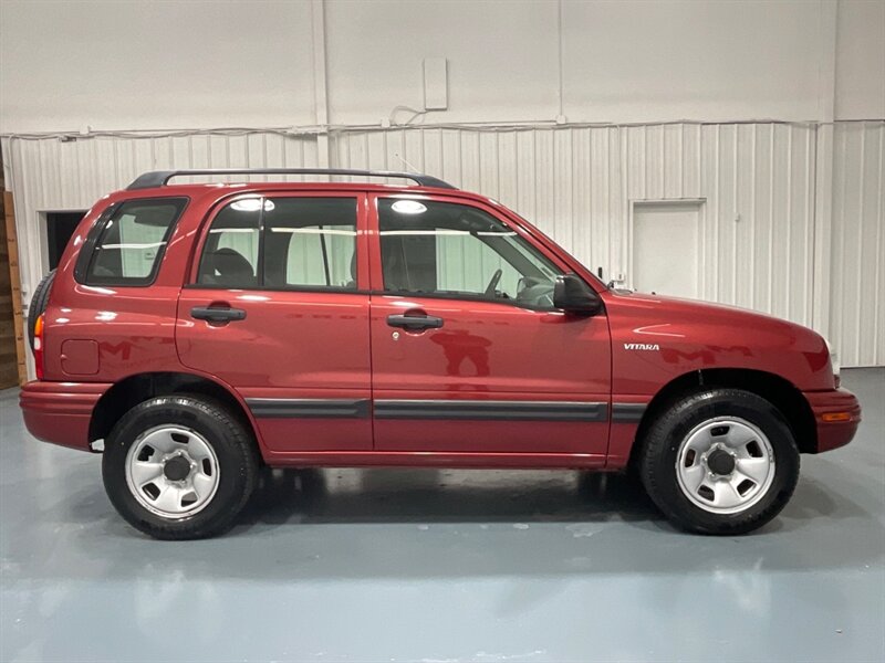 2001 Suzuki Vitara JLX Sport Utility 4X4 / 4Cyl / 1-OWNER / 59K MILES  / ZERO RUST / BRAND NEW TIRES - Photo 4 - Gladstone, OR 97027