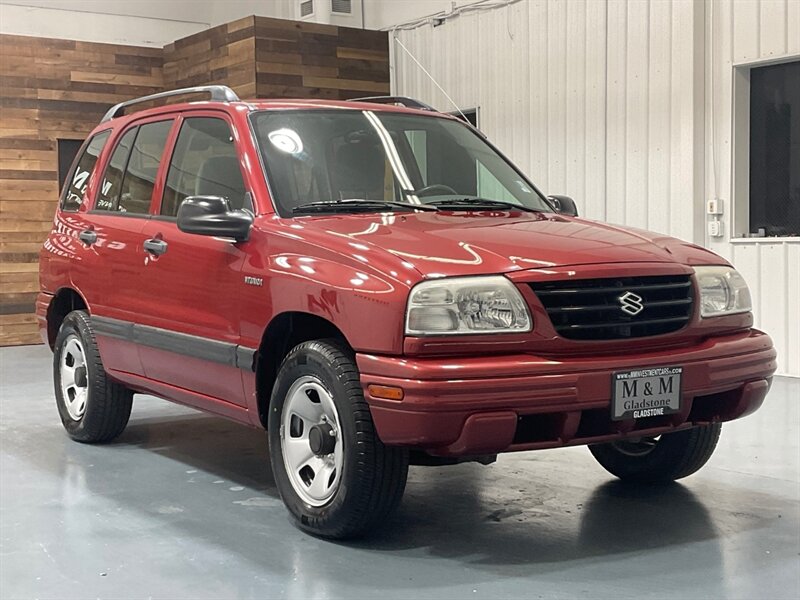 2001 Suzuki Vitara JLX Sport Utility 4X4 / 4Cyl / 1-OWNER / 59K MILES  / ZERO RUST / BRAND NEW TIRES - Photo 2 - Gladstone, OR 97027