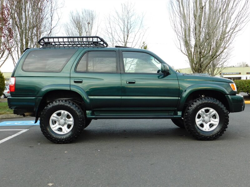 2001 Toyota 4Runner 4X4 / V6 CENTER LOCK / TIMING BELT DONE / LIFTED !   - Photo 4 - Portland, OR 97217