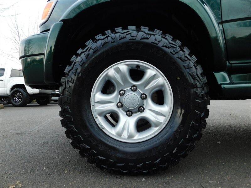 2001 Toyota 4Runner 4X4 / V6 CENTER LOCK / TIMING BELT DONE / LIFTED !   - Photo 41 - Portland, OR 97217