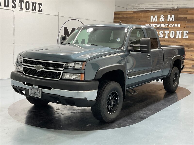 2007 Chevrolet Silverado 2500 LT 4X4 / 8.1L V8 GAS / LOCAL / NEW TIRES  / NO RUST - Photo 1 - Gladstone, OR 97027