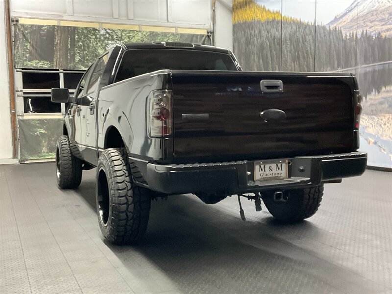 2007 Ford F-150 XLT SuperCrew 4X4 / 5.4L V8 / LIFTED LIFTED  35 " RT TIRES & 20 " WHEELS / BLACKED OUT / ONLY 117,000 MILES - Photo 8 - Gladstone, OR 97027