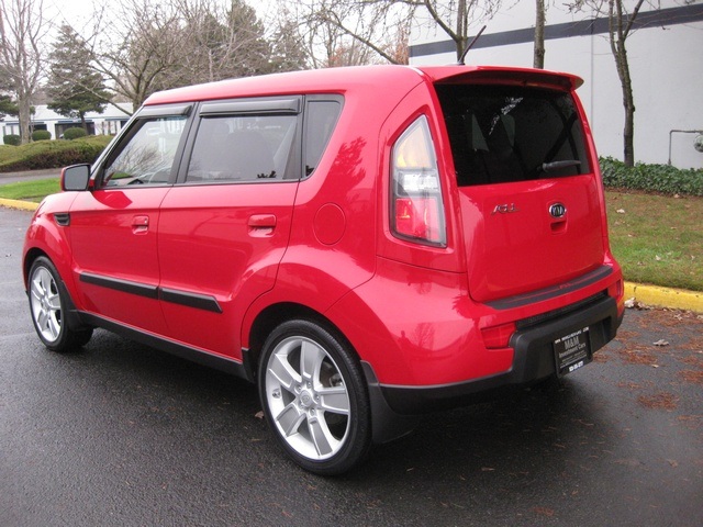 2010 Kia Soul Soul+/ Sport Edition/ Moonroof/ Auto / Warranty   - Photo 3 - Portland, OR 97217