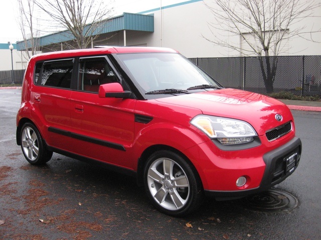 2010 Kia Soul Soul+/ Sport Edition/ Moonroof/ Auto / Warranty