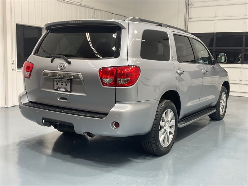 2015 Toyota Sequoia Limited Sport Utility 4X4 / 5.7L V8 / 85K MILES  / LOCAL SUV w. ZERO RUST / Leather Heated Seats / Sunroof / Navigation & Backup Camera / - Photo 7 - Gladstone, OR 97027