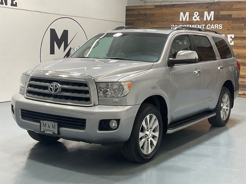 2015 Toyota Sequoia Limited Sport Utility 4X4 / 5.7L V8 / 85K MILES  / LOCAL SUV w. ZERO RUST / Leather Heated Seats / Sunroof / Navigation & Backup Camera / - Photo 1 - Gladstone, OR 97027