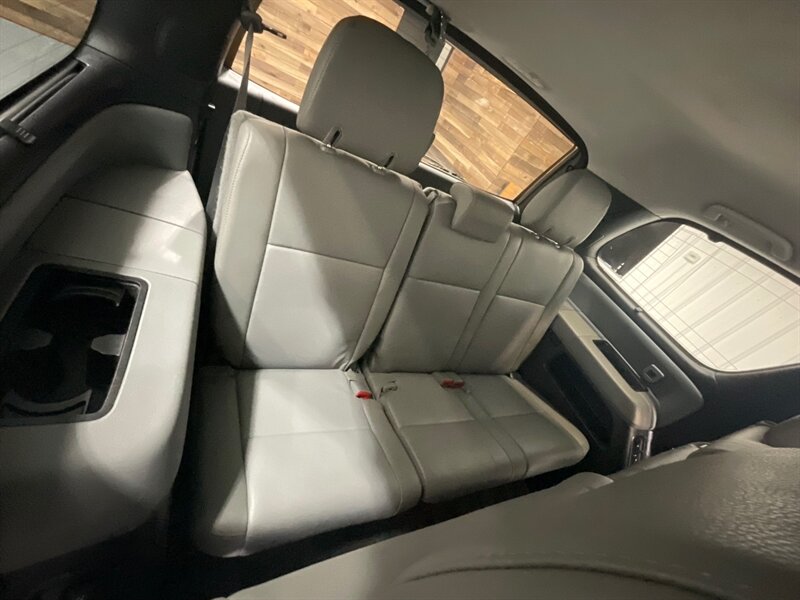 2015 Toyota Sequoia Limited Sport Utility 4X4 / 5.7L V8 / 85K MILES  / LOCAL SUV w. ZERO RUST / Leather Heated Seats / Sunroof / Navigation & Backup Camera / - Photo 42 - Gladstone, OR 97027