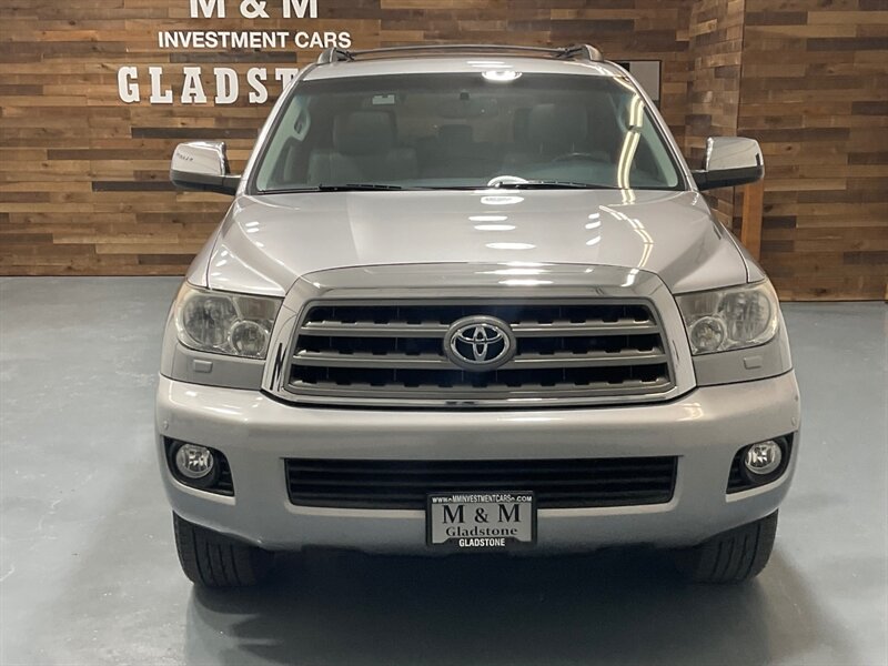2015 Toyota Sequoia Limited Sport Utility 4X4 / 5.7L V8 / 85K MILES  / LOCAL SUV w. ZERO RUST / Leather Heated Seats / Sunroof / Navigation & Backup Camera / - Photo 5 - Gladstone, OR 97027