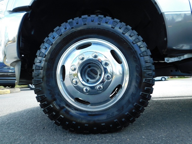 2011 Ford F-350 Super Duty Lariat / Dually / 4WD/ 6.7L DIESEL   - Photo 22 - Portland, OR 97217