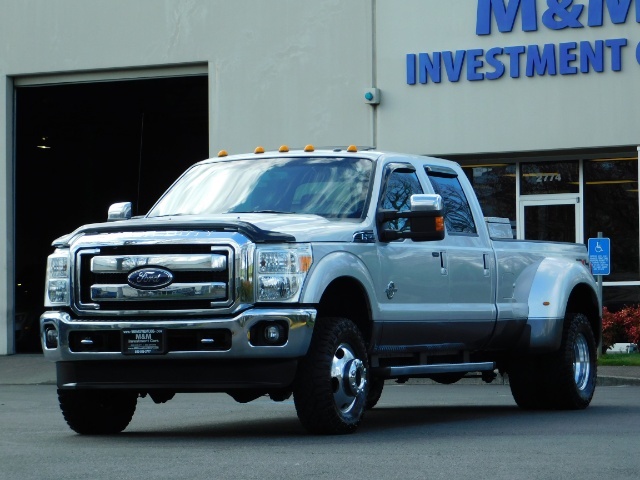 2011 Ford F-350 Super Duty Lariat / Dually / 4WD/ 6.7L DIESEL   - Photo 46 - Portland, OR 97217