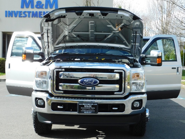 2011 Ford F-350 Super Duty Lariat / Dually / 4WD/ 6.7L DIESEL   - Photo 30 - Portland, OR 97217