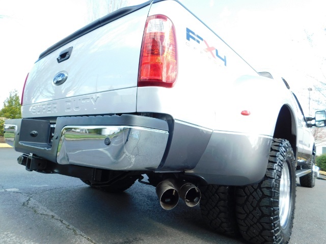 2011 Ford F-350 Super Duty Lariat / Dually / 4WD/ 6.7L DIESEL   - Photo 12 - Portland, OR 97217