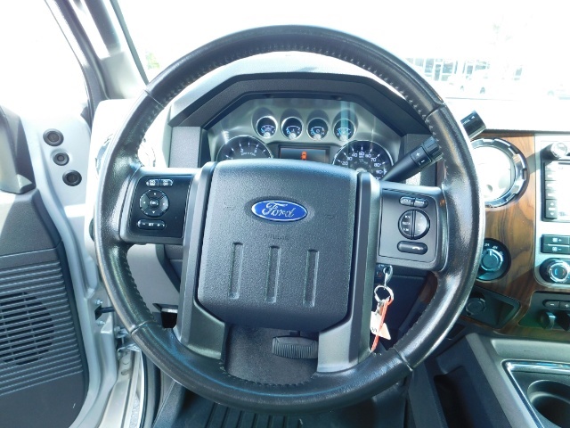 2011 Ford F-350 Super Duty Lariat / Dually / 4WD/ 6.7L DIESEL   - Photo 16 - Portland, OR 97217