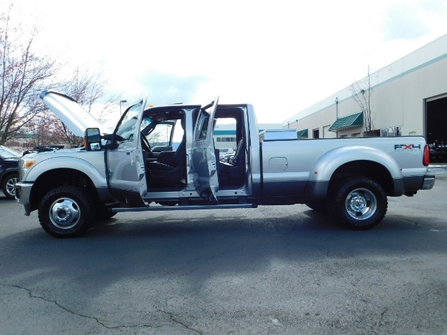 2011 Ford F-350 Super Duty Lariat / Dually / 4WD/ 6.7L DIESEL   - Photo 26 - Portland, OR 97217