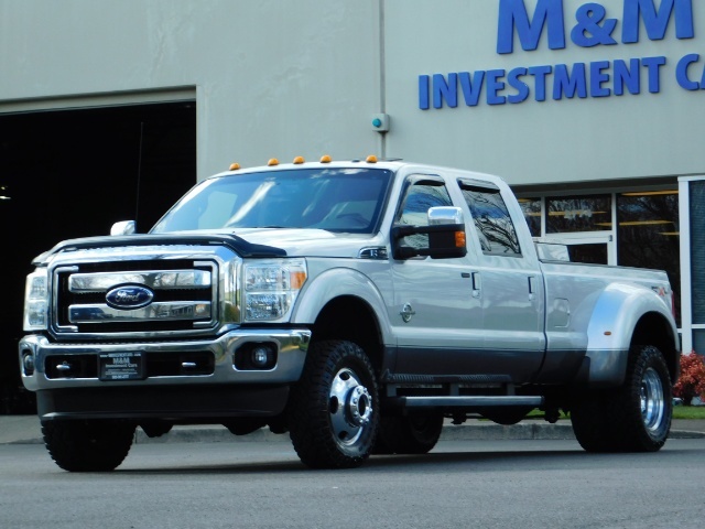 2011 Ford F-350 Super Duty Lariat / Dually / 4WD/ 6.7L DIESEL   - Photo 52 - Portland, OR 97217