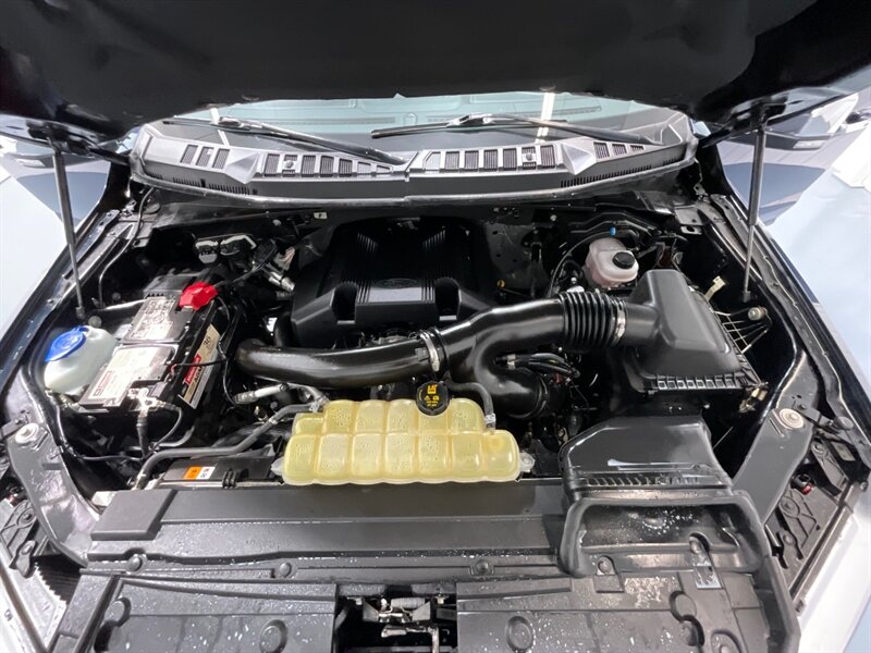 2019 Ford F-150 Lariat / 4X4 / 3.5L V6 / LEATHER / PANORAMIC / NAV / BACKUP CAM / LOW MILES / EXL COND - Photo 10 - Gladstone, OR 97027