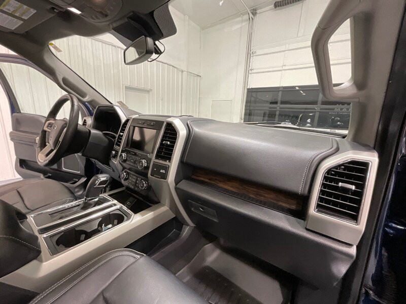 2019 Ford F-150 Lariat / 4X4 / 3.5L V6 / LEATHER / PANORAMIC / NAV / BACKUP CAM / LOW MILES / EXL COND - Photo 38 - Gladstone, OR 97027