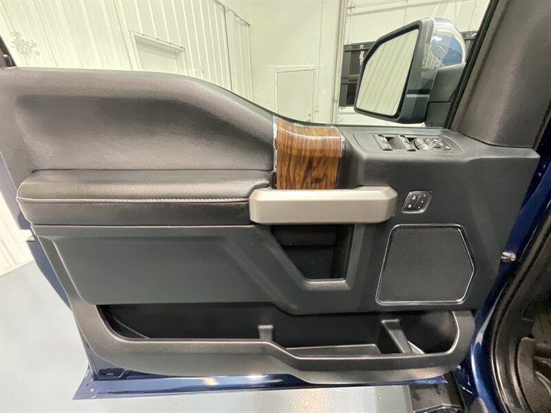 2019 Ford F-150 Lariat / 4X4 / 3.5L V6 / LEATHER / PANORAMIC / NAV / BACKUP CAM / LOW MILES / EXL COND - Photo 26 - Gladstone, OR 97027