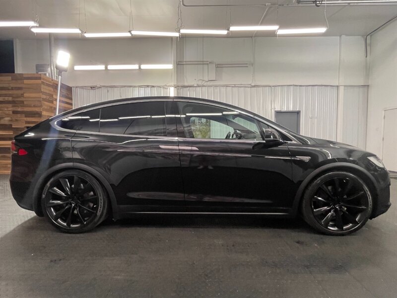 2016 Tesla Model X 90D AWD / 3RD ROW SE   - Photo 4 - Gladstone, OR 97027