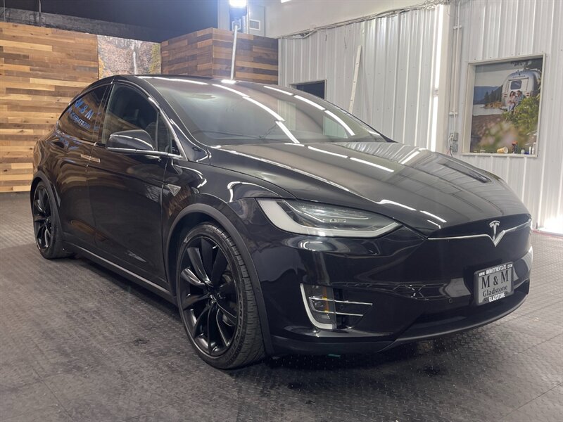 2016 Tesla Model X 90D AWD / 3RD ROW SE   - Photo 2 - Gladstone, OR 97027