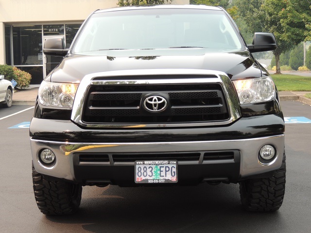 2010 Toyota Tundra Double Cab / 4X4 / 5.7L / 1-OWNER / LIFTED   - Photo 5 - Portland, OR 97217