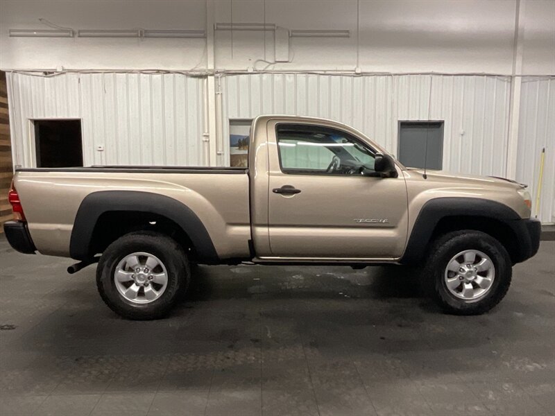 2006 Toyota Tacoma 2dr Regular Cab 4X4  2Dr 4X4 / 5-SPEED / LOCAL CLEAN NO RUST - Photo 4 - Gladstone, OR 97027