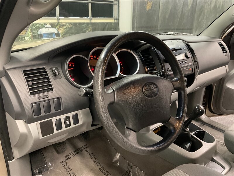 2006 Toyota Tacoma 2dr Regular Cab 4X4  2Dr 4X4 / 5-SPEED / LOCAL CLEAN NO RUST - Photo 16 - Gladstone, OR 97027