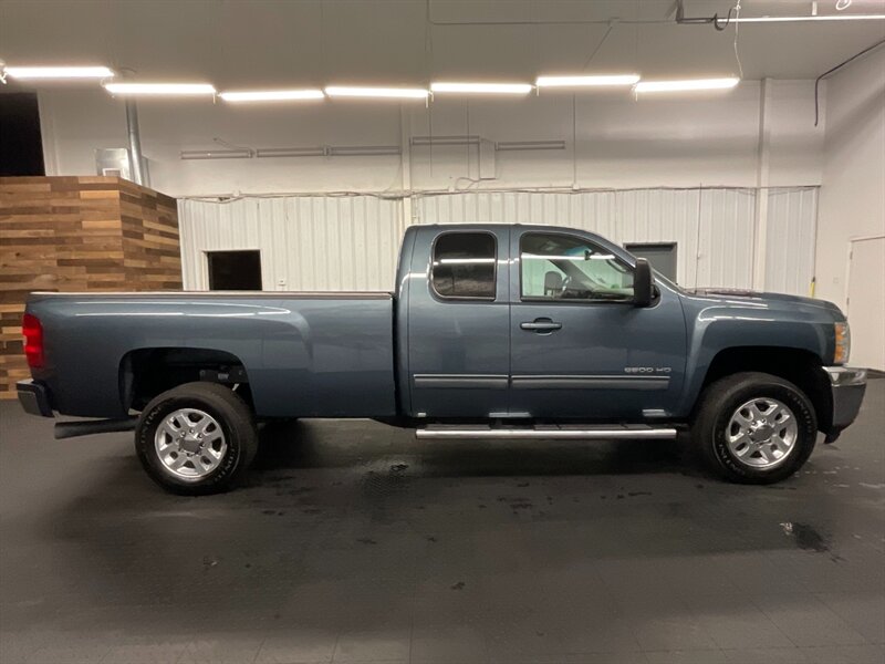 2012 Chevrolet Silverado 2500 LTZ 4Dr Ext 4X4 / 6.6L DURAMAX DIESEL / LONG BED   - Photo 4 - Gladstone, OR 97027