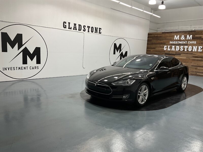 2015 Tesla Model S 85 Sedan / 1-OWNER / Auto Pilot / 53K MILES  / LOCAL CAR - Photo 5 - Gladstone, OR 97027