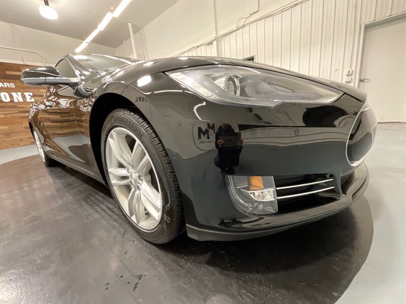 2015 Tesla Model S 85 Sedan / 1-OWNER / Auto Pilot / 53K MILES  / LOCAL CAR - Photo 53 - Gladstone, OR 97027