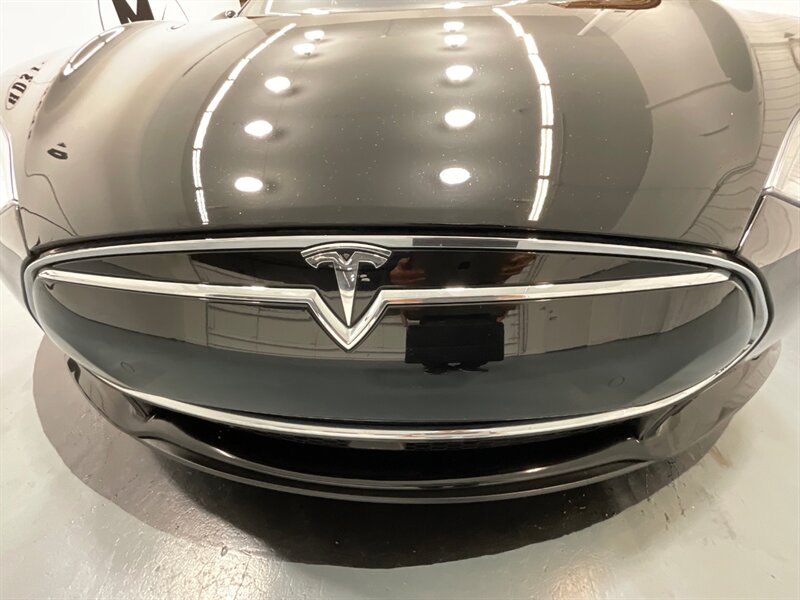 2015 Tesla Model S 85 Sedan / 1-OWNER / Auto Pilot / 53K MILES  / LOCAL CAR - Photo 30 - Gladstone, OR 97027