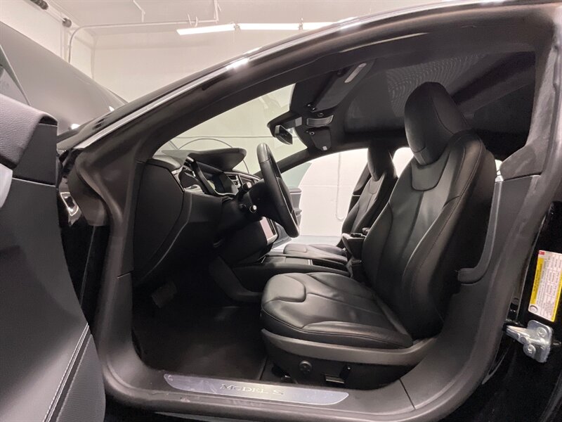 2015 Tesla Model S 85 Sedan / 1-OWNER / Auto Pilot / 53K MILES  / LOCAL CAR - Photo 10 - Gladstone, OR 97027