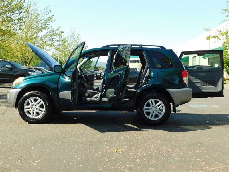 2002 Toyota RAV4 4WD / 4-cyl / Automatic / Clean Title / LOW MILES   - Photo 21 - Portland, OR 97217