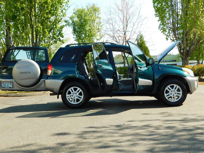 2002 Toyota RAV4 4WD / 4-cyl / Automatic / Clean Title / LOW MILES   - Photo 22 - Portland, OR 97217