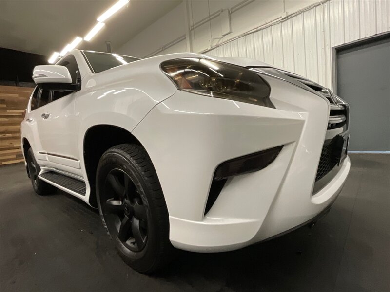 2014 Lexus GX GX460 Sport Utility / AWD / 3RD ROW SEAT / SHARP !  LARGE NAVIGATION SCREEN & BACKUP CAMERA / Premium Wheels - Photo 10 - Gladstone, OR 97027