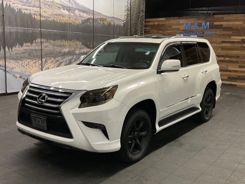 2014 Lexus GX GX460 Sport Utility / AWD / 3RD ROW SEAT / SHARP !  LARGE NAVIGATION SCREEN & BACKUP CAMERA / Premium Wheels - Photo 1 - Gladstone, OR 97027