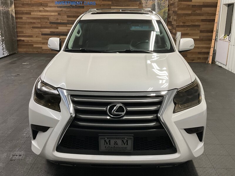 2014 Lexus GX GX460 Sport Utility / AWD / 3RD ROW SEAT / SHARP !  LARGE NAVIGATION SCREEN & BACKUP CAMERA / Premium Wheels - Photo 5 - Gladstone, OR 97027