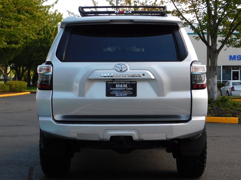 2014 Toyota 4Runner SR5 4X4 / 3RD SEAT / LIFTED LIFTED / LOW MILES   - Photo 6 - Portland, OR 97217