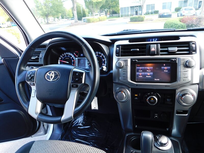 2014 Toyota 4Runner SR5 4X4 / 3RD SEAT / LIFTED LIFTED / LOW MILES   - Photo 20 - Portland, OR 97217