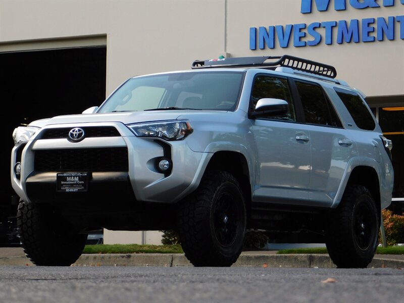 2014 Toyota 4Runner SR5 4X4 / 3RD SEAT / LIFTED LIFTED / LOW MILES   - Photo 36 - Portland, OR 97217