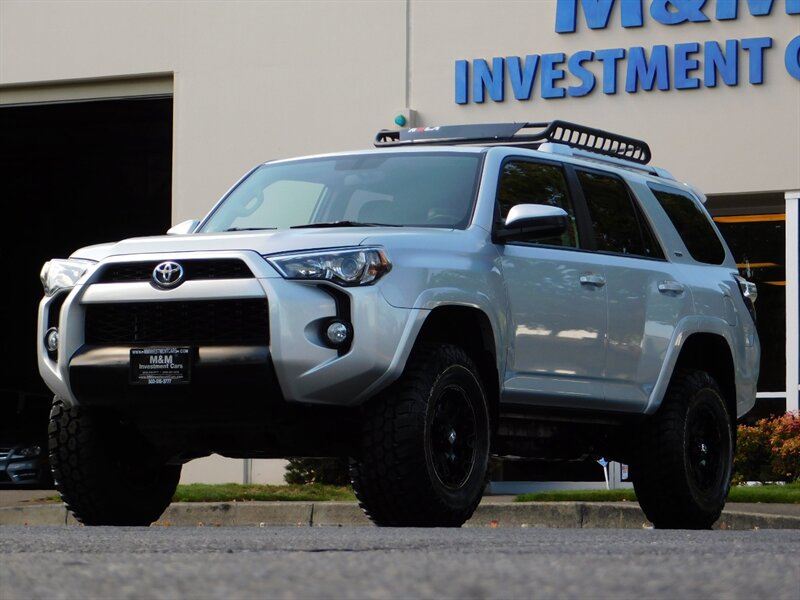 2014 Toyota 4Runner SR5 4X4 / 3RD SEAT / LIFTED LIFTED / LOW MILES   - Photo 37 - Portland, OR 97217