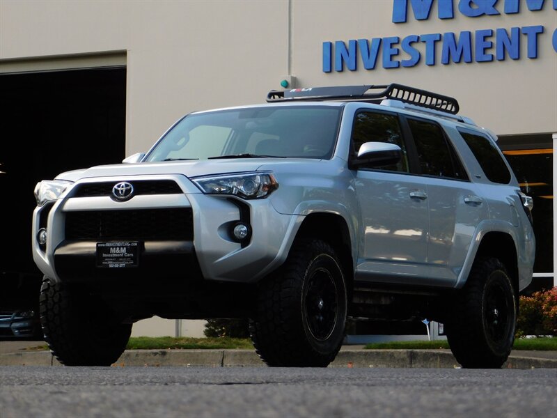 2014 Toyota 4Runner SR5 4X4 / 3RD SEAT / LIFTED LIFTED / LOW MILES   - Photo 40 - Portland, OR 97217