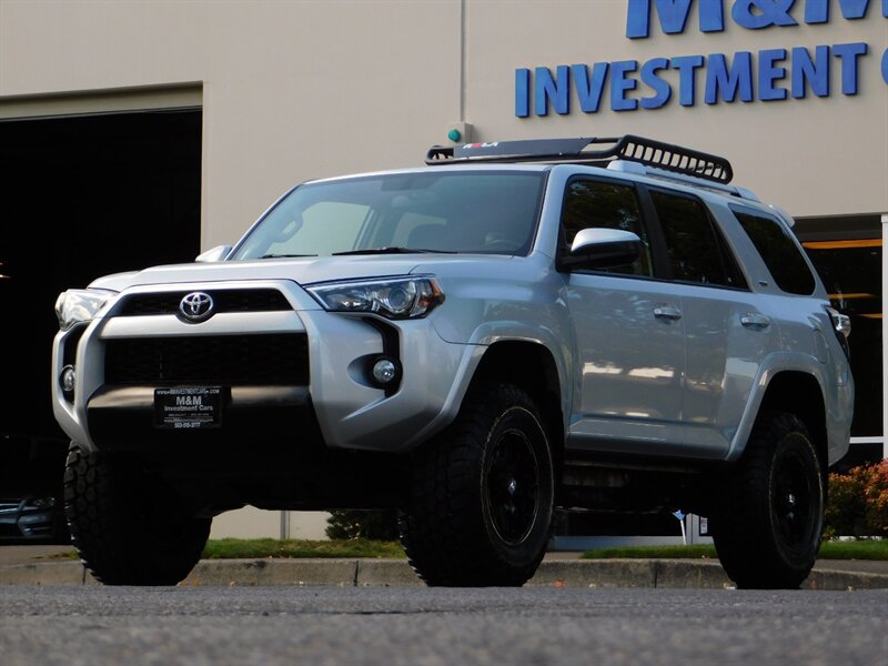 2014 Toyota 4Runner SR5 4X4 / 3RD SEAT / LIFTED LIFTED / LOW MILES   - Photo 41 - Portland, OR 97217