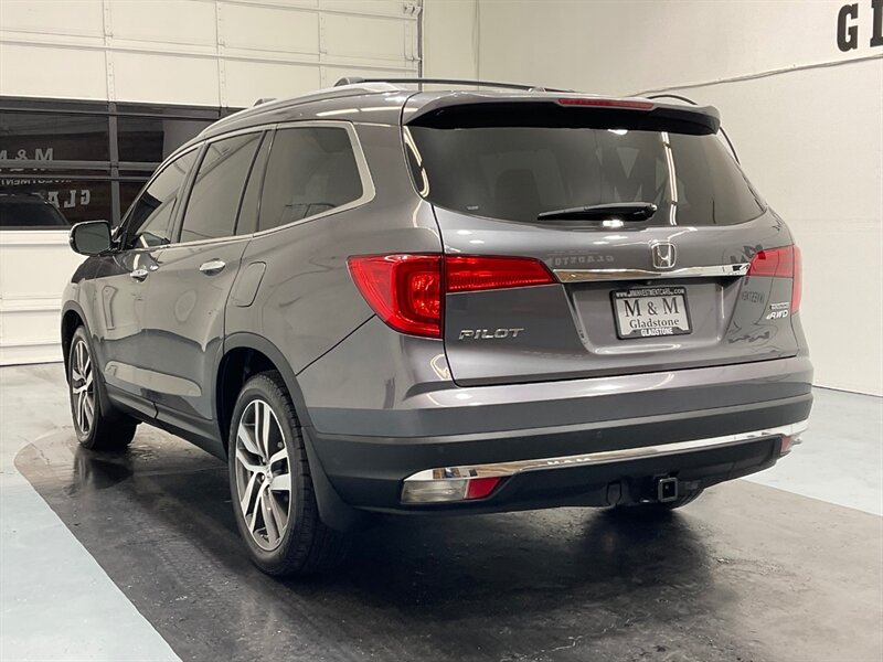 2016 Honda Pilot Touring AWD / 3RD ROW SEAT / Leather /Sunroof  /Navigation / DVD Player - Photo 8 - Gladstone, OR 97027