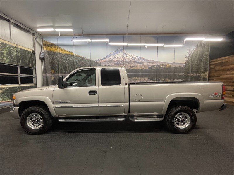 2006 GMC Sierra 2500 SLE 4DR  4X4 / 6.6L   - Photo 3 - Gladstone, OR 97027