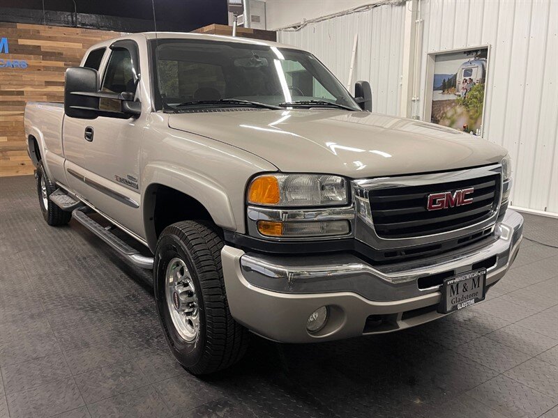 2006 GMC Sierra 2500 SLE 4DR  4X4 / 6.6L   - Photo 2 - Gladstone, OR 97027