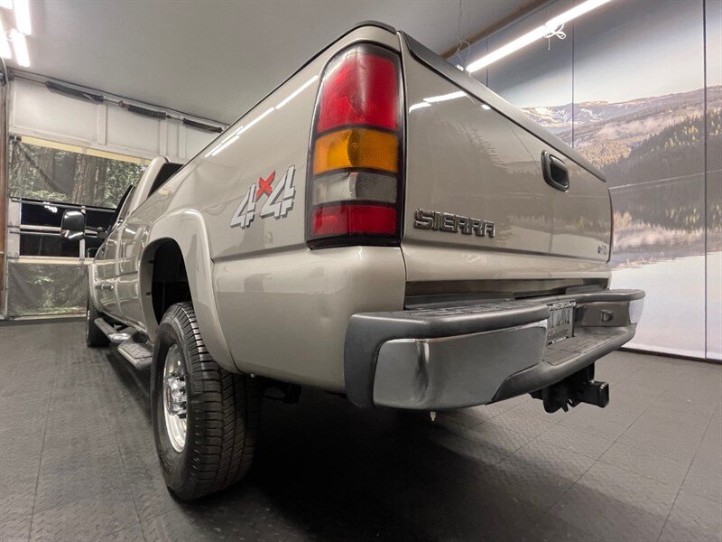 2006 GMC Sierra 2500 SLE 4DR  4X4 / 6.6L   - Photo 11 - Gladstone, OR 97027